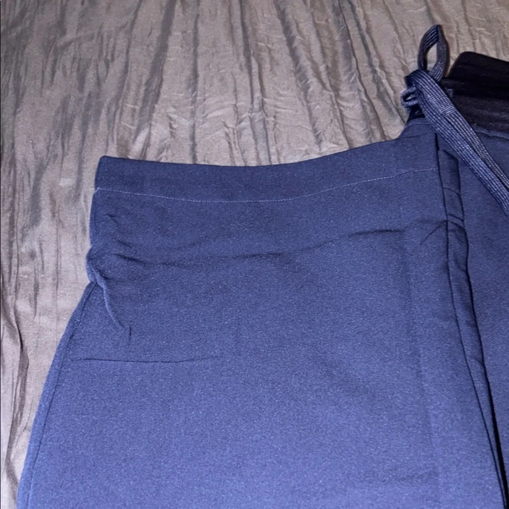 Mandala Men’s Navy Cargo Pants